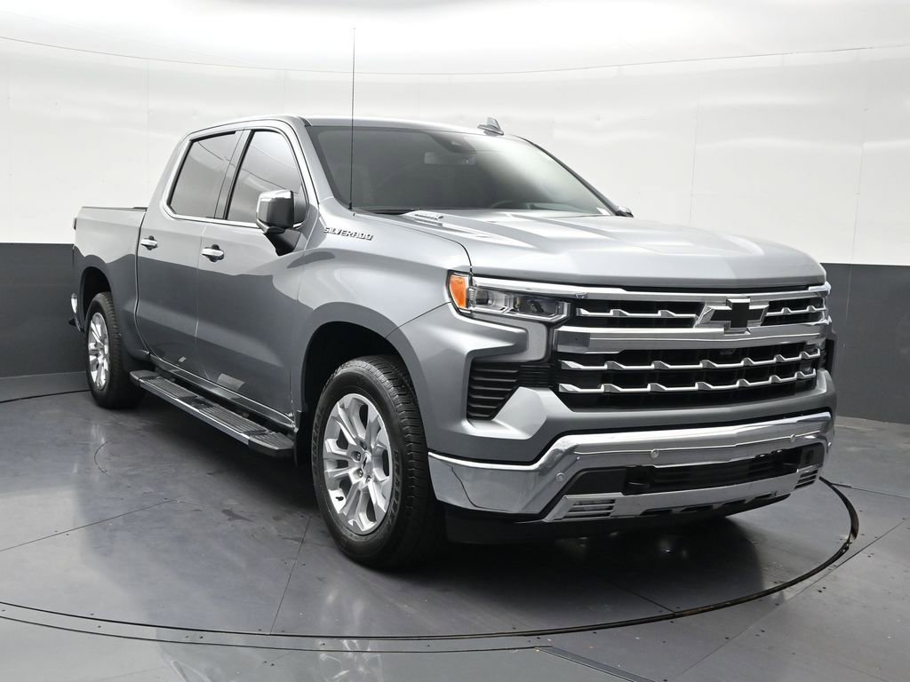 Used 2025 Chevrolet Silverado 1500 LTZ RWD image 8