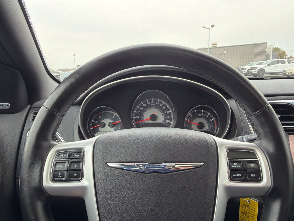 Used 2012 Chrysler 200 Limited FWD image 16