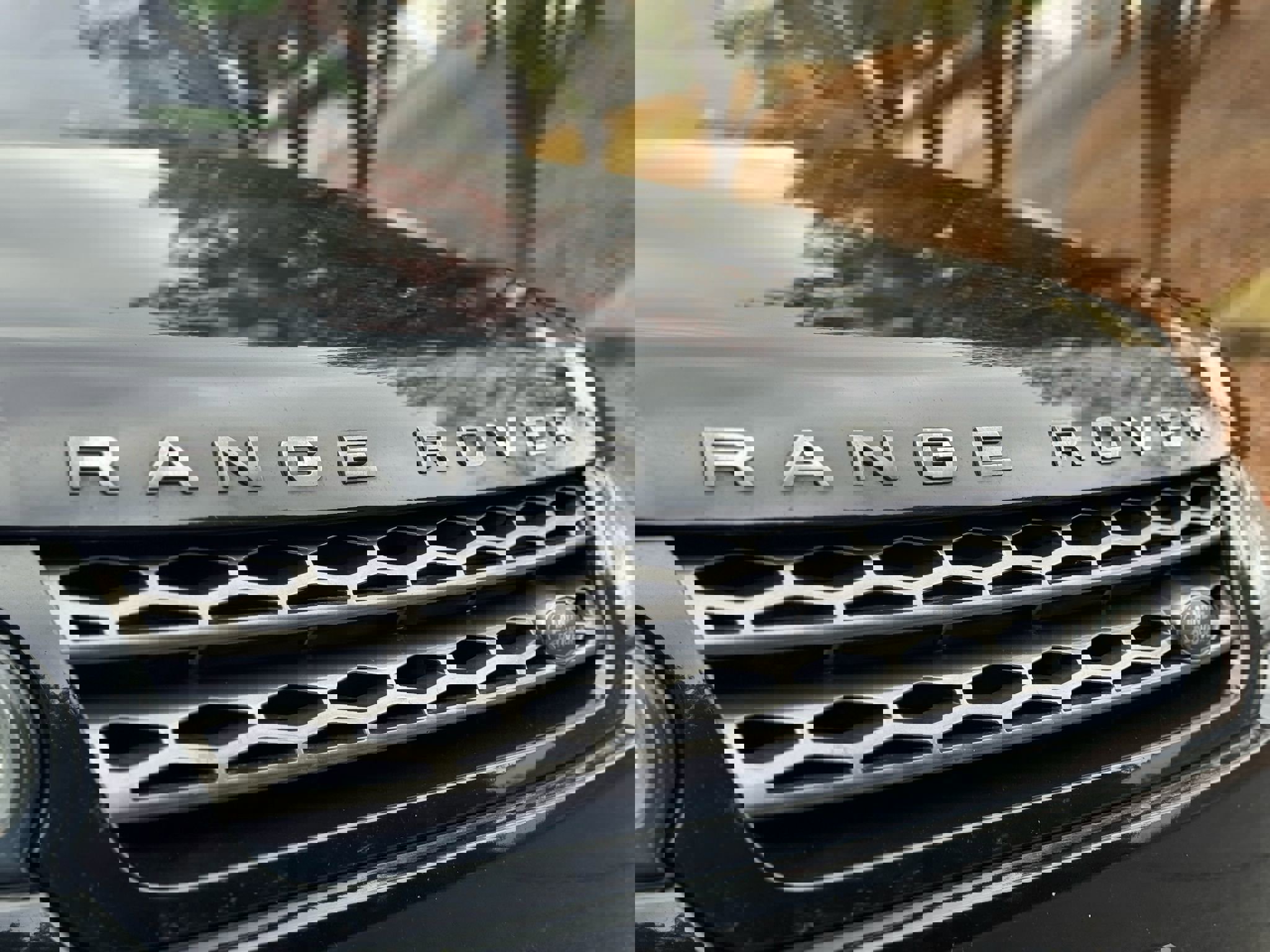 Used 2017 Land Rover Range Rover Sport SE image 9