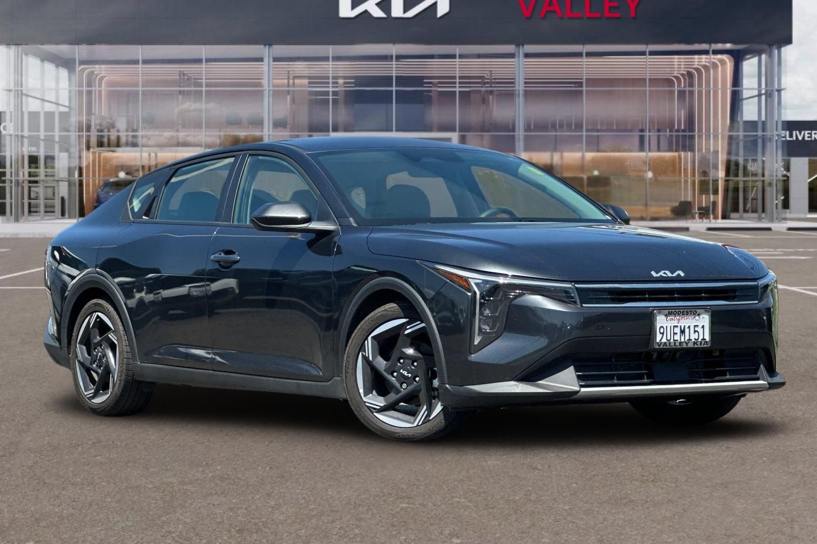 Used 2025 Kia K4 GT-Line Turbo FWD image 2
