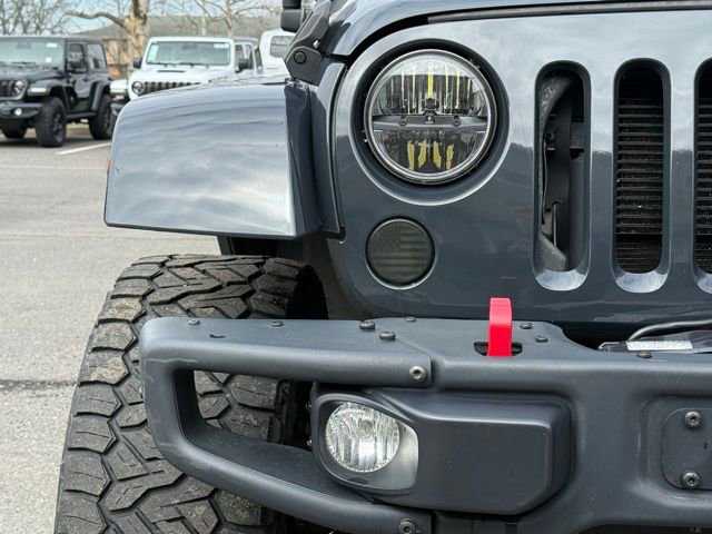 Used 2016 Jeep Wrangler Unlimited Rubicon image 10
