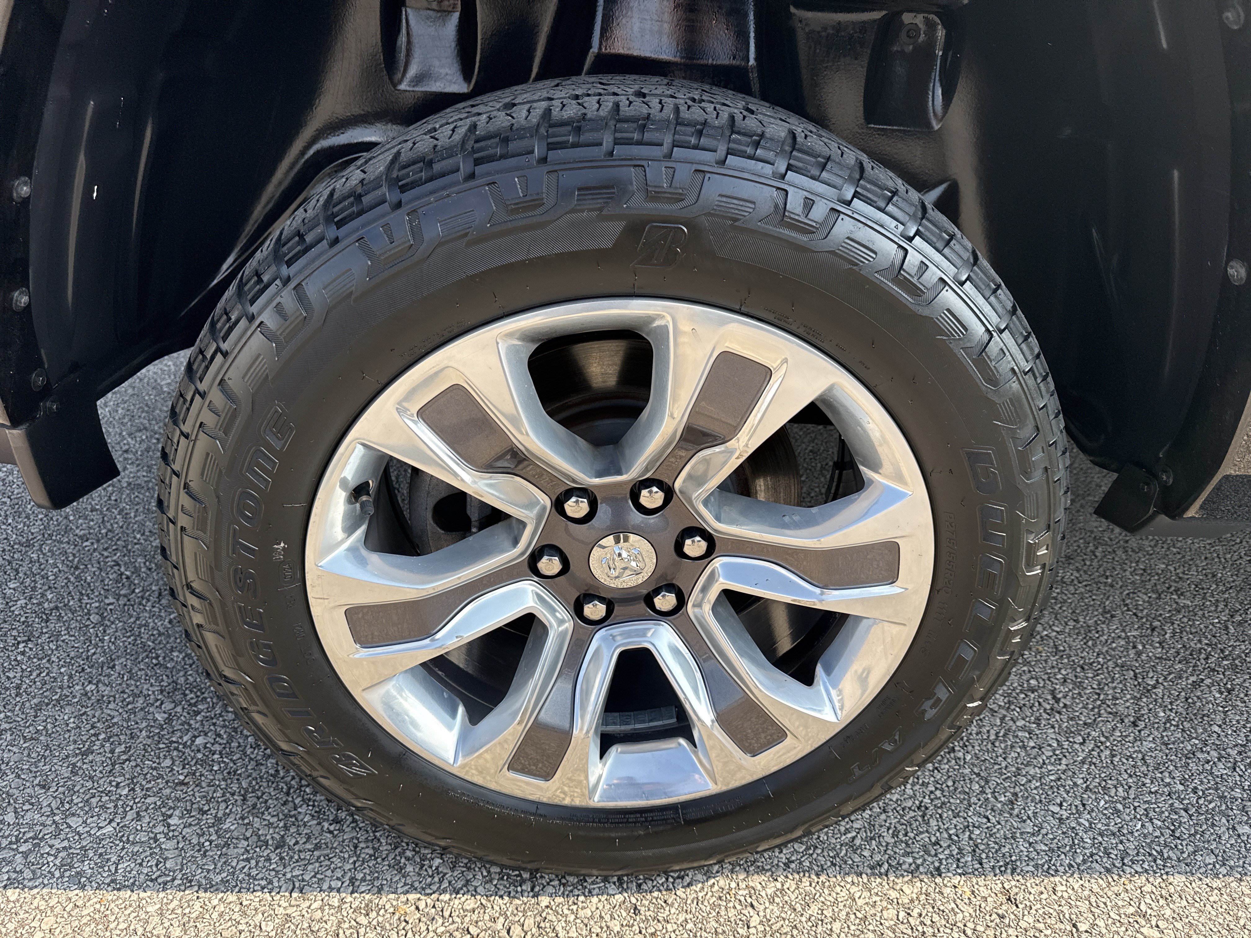 Used 2019 RAM 1500 Limited AWD/4WD image 16
