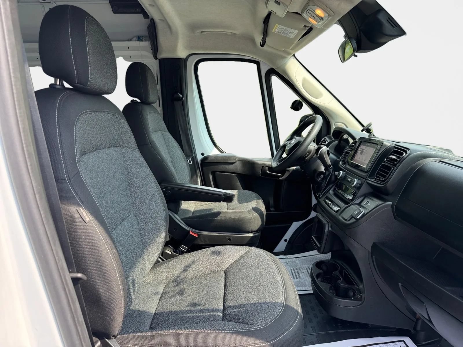 Used 2023 RAM ProMaster 2500 FWD image 10