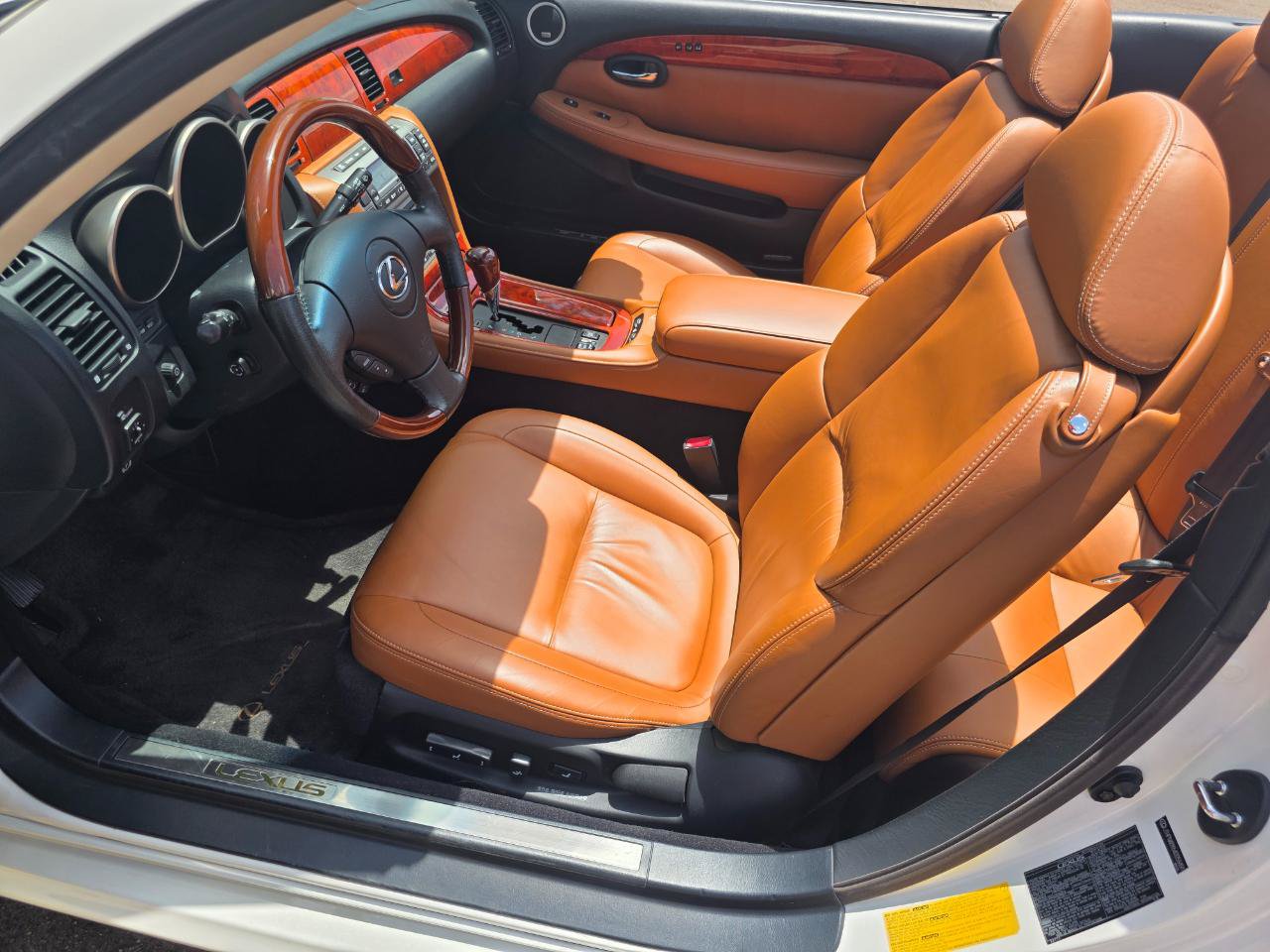 Used 2004 Lexus SC 430 Convertible RWD image 40