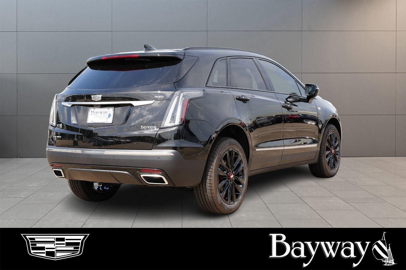 New 2025 Cadillac XT5 Sportv w/ LPO, Red Accent Package image 35