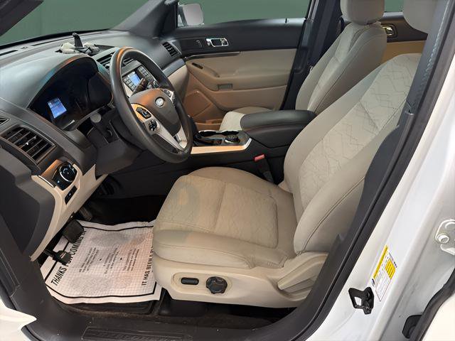 Used 2015 Ford Explorer 4WD image 11