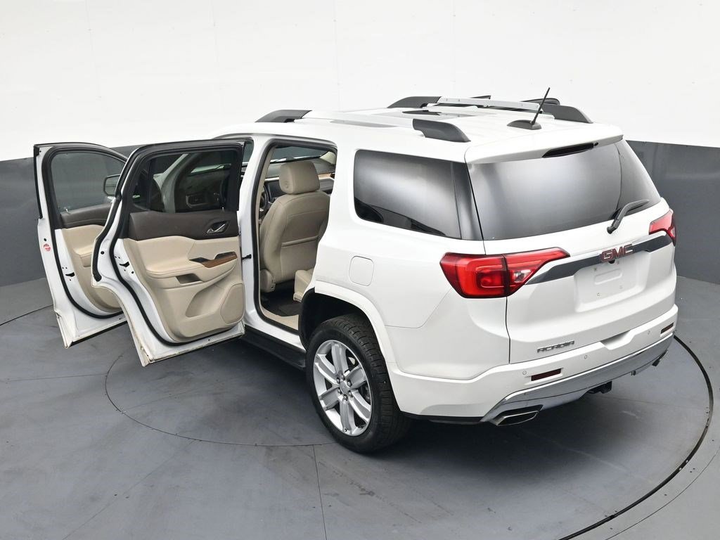 Used 2019 GMC Acadia Denali w/ Technology Package FWD image 38