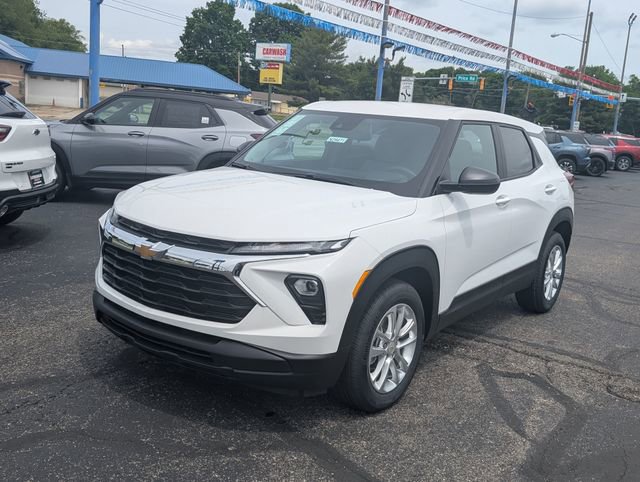 New 2026 Chevrolet TrailBlazer LS w/ LS Convenience Package FWD image 3