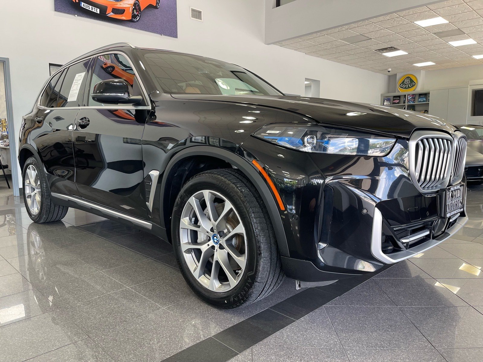 Used 2024 BMW X5 xDrive50e AWD/4WD image 7