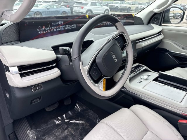 New 2026 Lincoln Navigator L Reserve w/ Jet Appearance Package AWD/4WD image 25