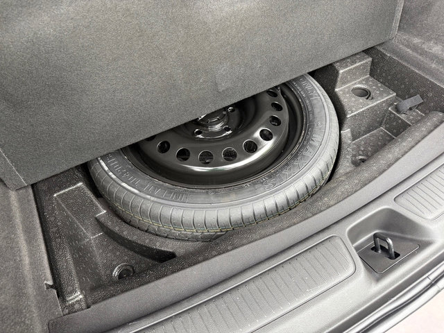 Used 2022 Buick Envision Avenir w/ Technology Package II image 22