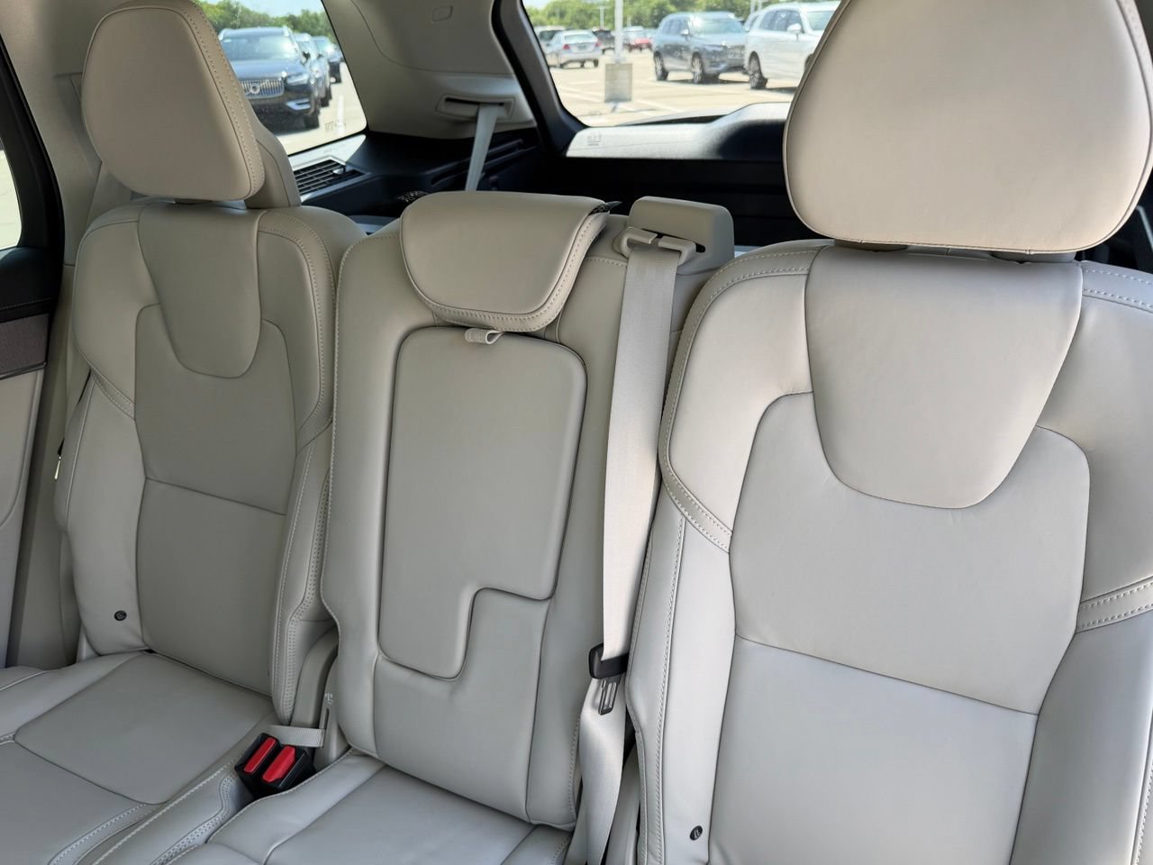 New 2026 Volvo XC90 T8 Ultra w/ Protection Package AWD/4WD image 24