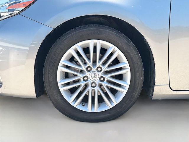 Used 2016 Lexus ES 350 w/ Premium Package w/Wood Trim image 39