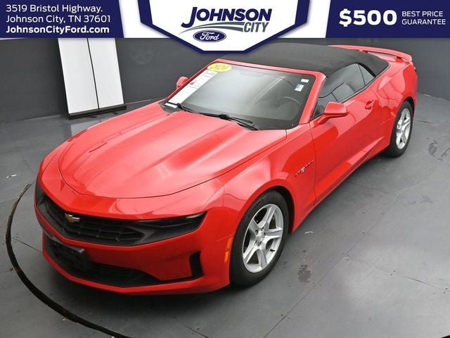 Used 2020 Chevrolet Camaro LT RWD image 18