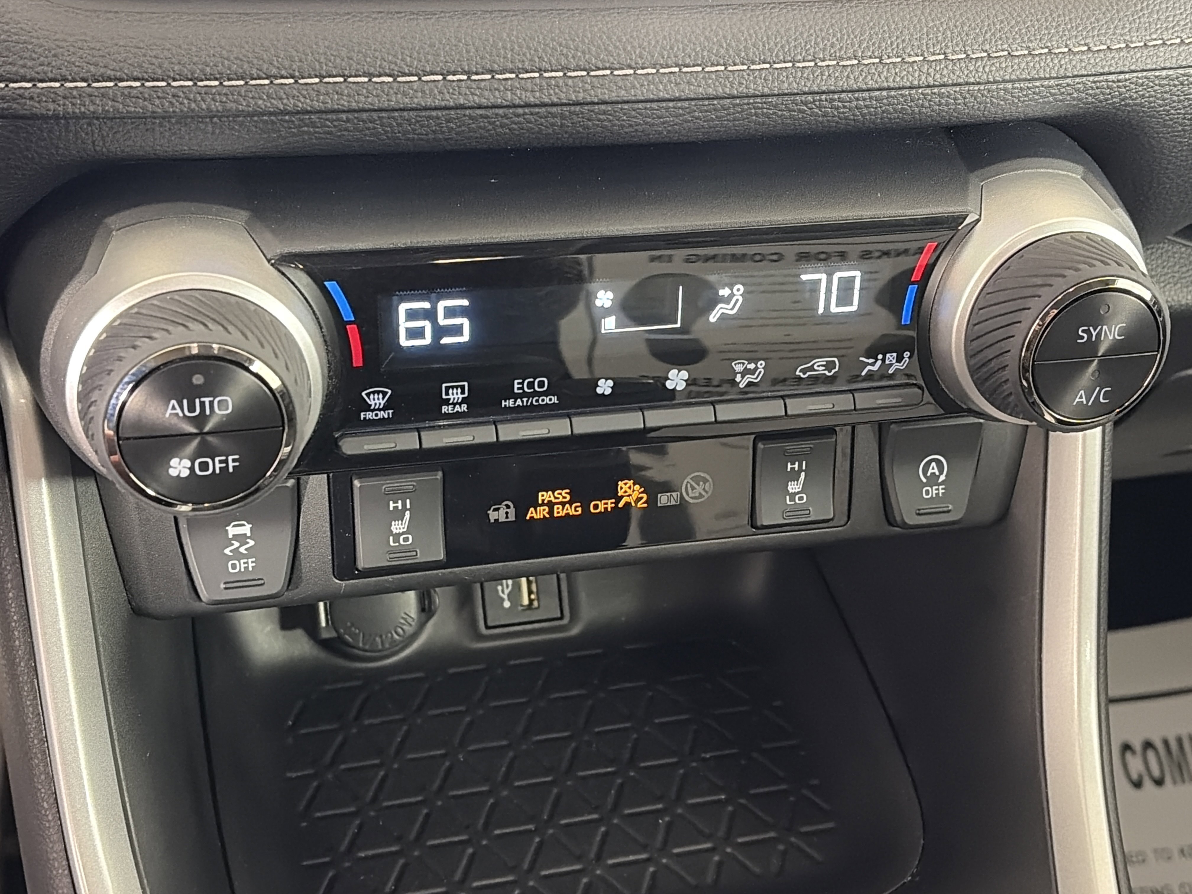 Used 2023 Toyota RAV4 XLE w/ Convenience Package image 22