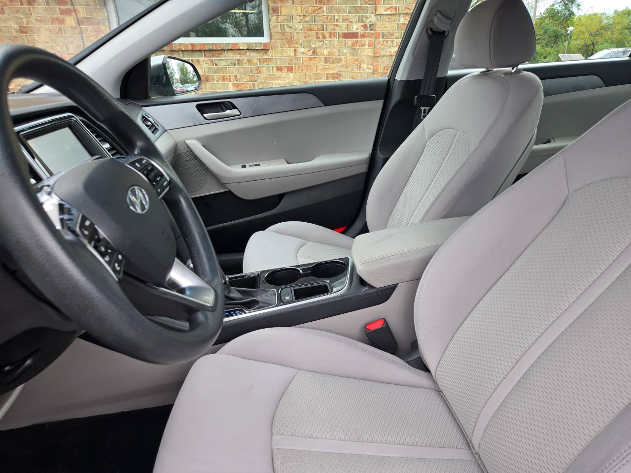 Used 2018 Hyundai Sonata ECO FWD image 17