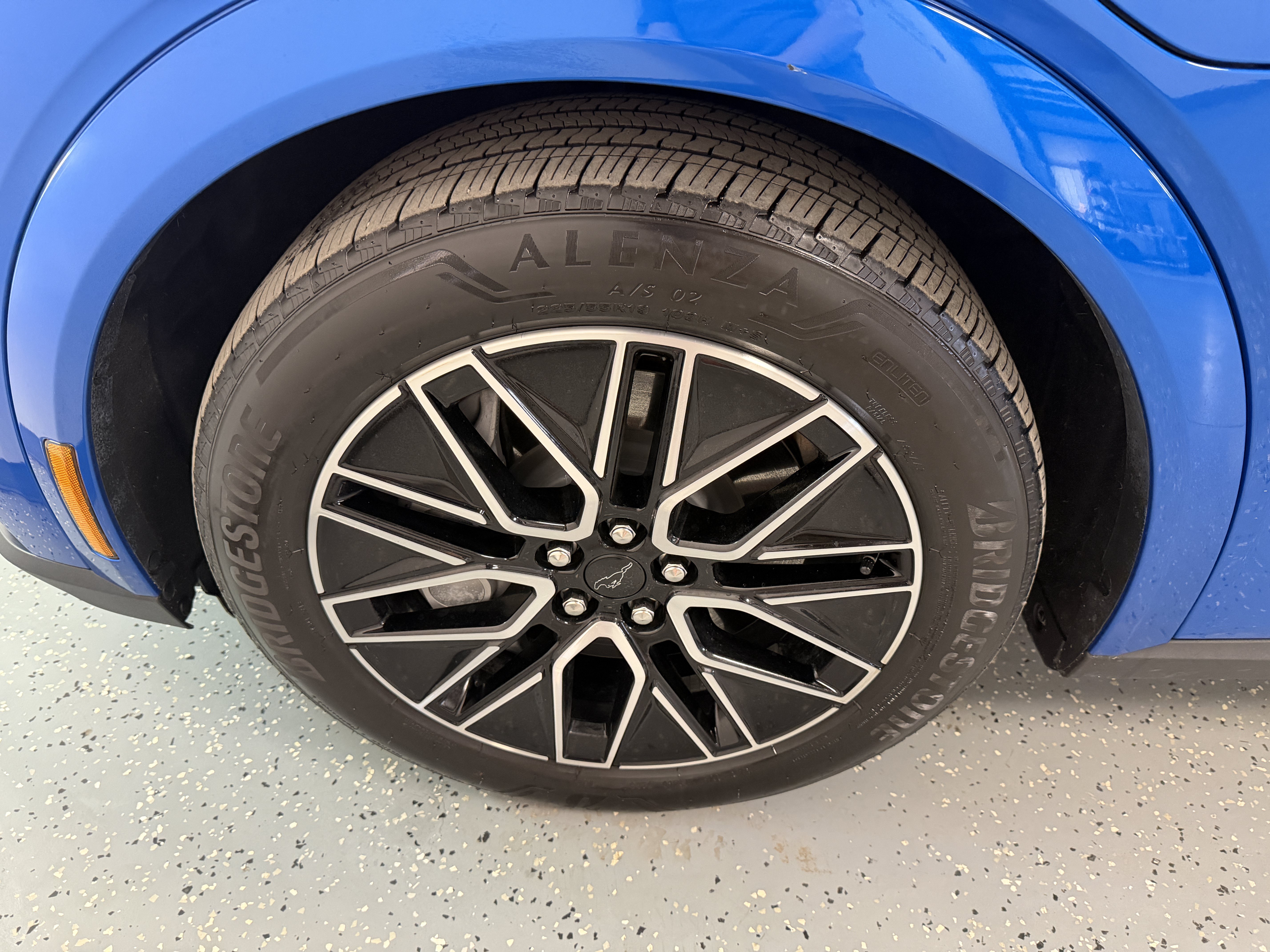 Used 2025 Ford Mustang Mach-E Premium AWD/4WD image 28