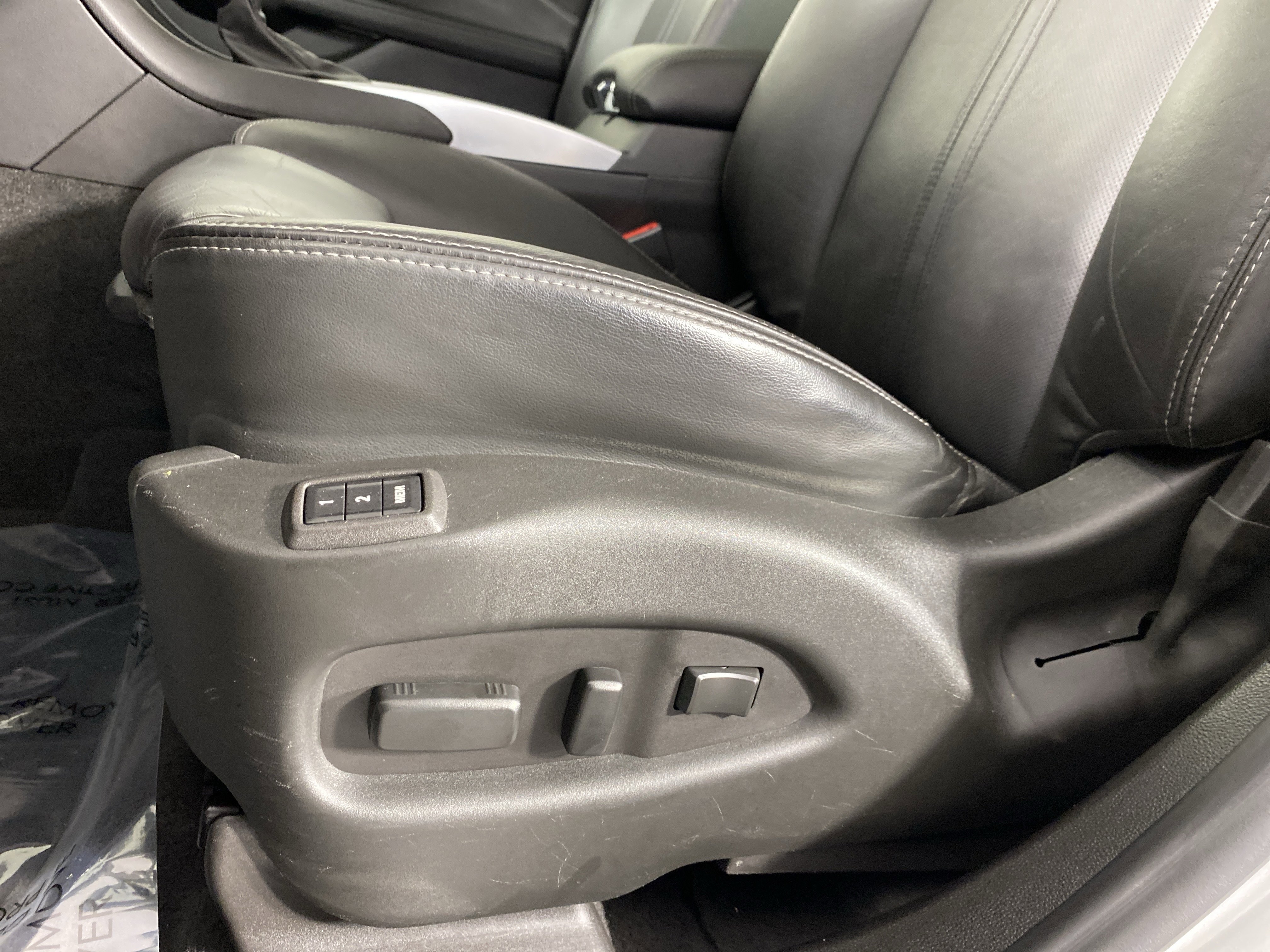 Used 2016 Cadillac SRX Luxury image 18