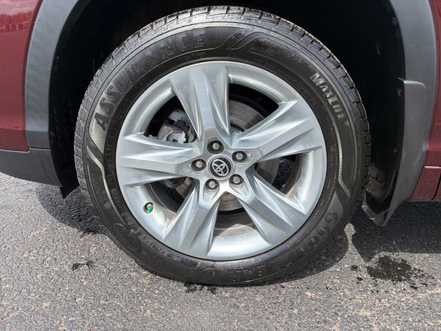 Used 2019 Toyota Highlander Limited AWD/4WD image 11