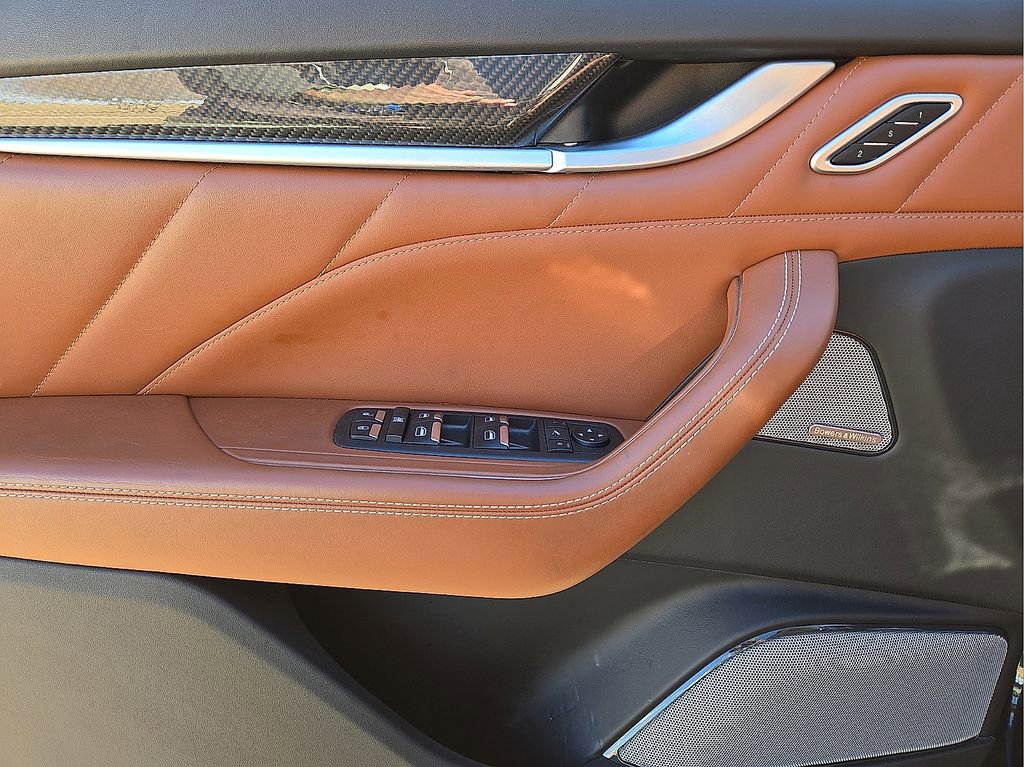 Used 2021 Maserati Levante GTS image 22