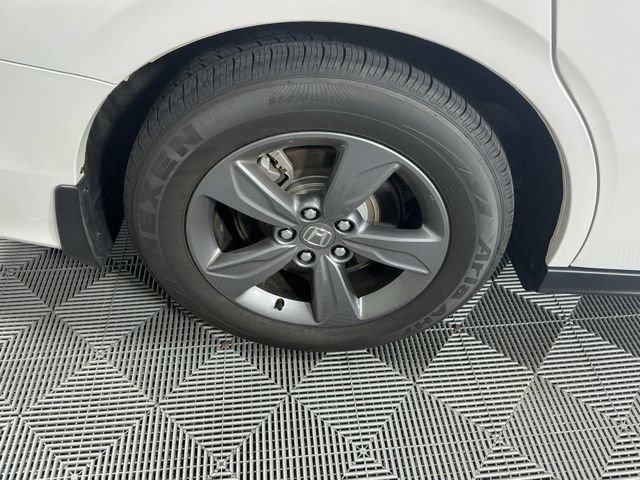 Certified 2024 Honda Odyssey EX image 36
