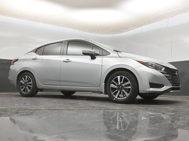 New 2025 Nissan Versa SV w/ Trunk Package FWD image 9