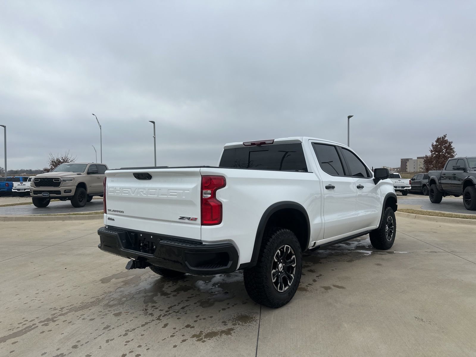 Used 2025 Chevrolet Silverado 1500 ZR2 w/ Technology Package image 6