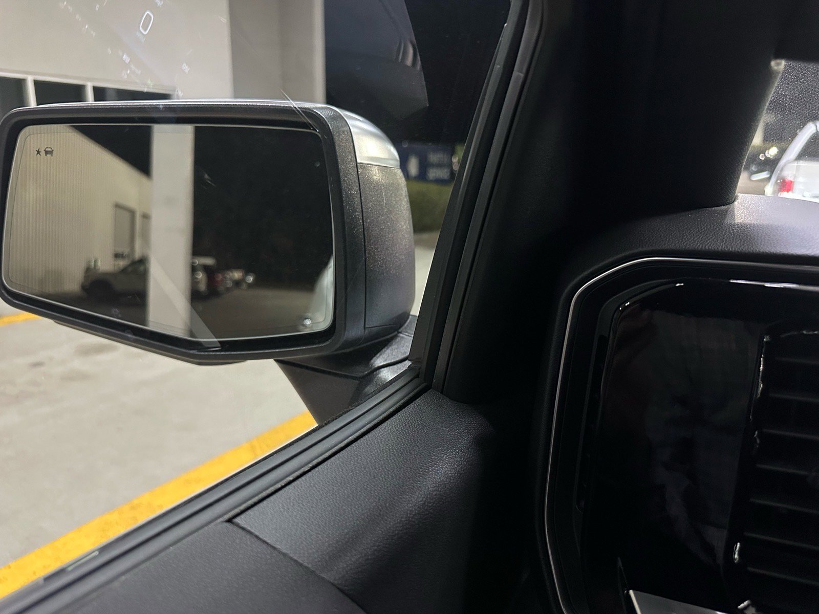 Used 2025 Chevrolet Silverado 1500 High Country w/ High Country Premium Package image 45