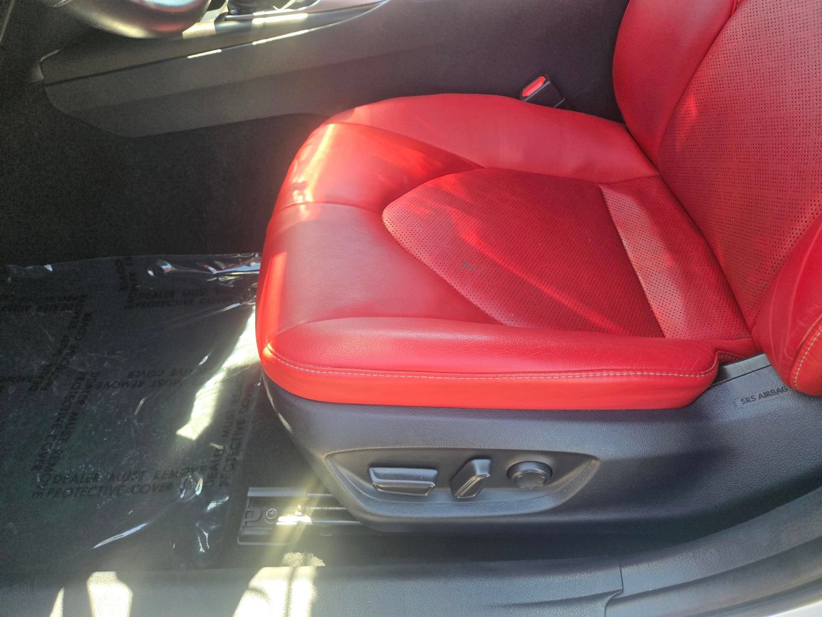 Used 2023 Toyota Camry XSE FWD image 10