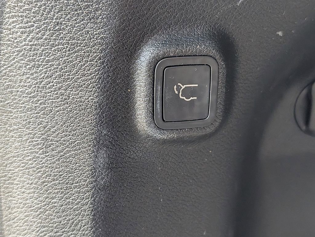 Used 2019 Jeep Cherokee Latitude Plus image 15