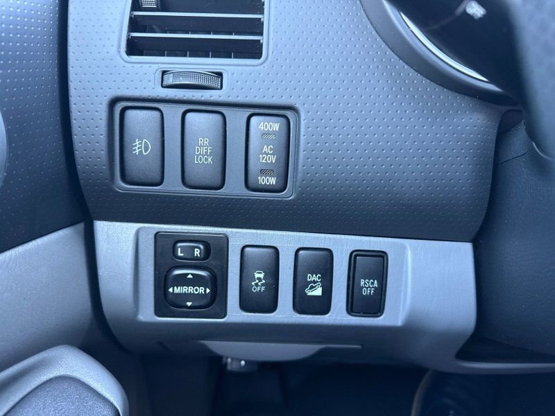 Used 2013 Toyota Tacoma 4x4 Double Cab w/ TRD Off-Road Pkg image 28