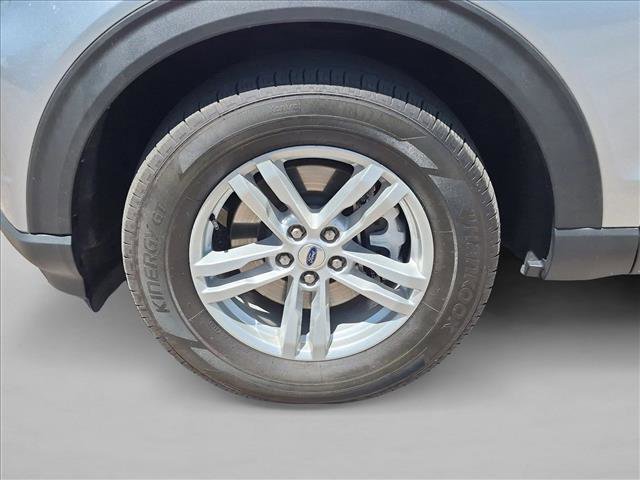 Used 2023 Ford Explorer XLT AWD/4WD image 23