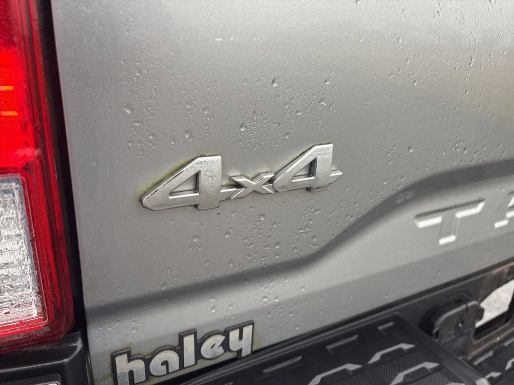 Used 2017 Toyota Tacoma SR image 4