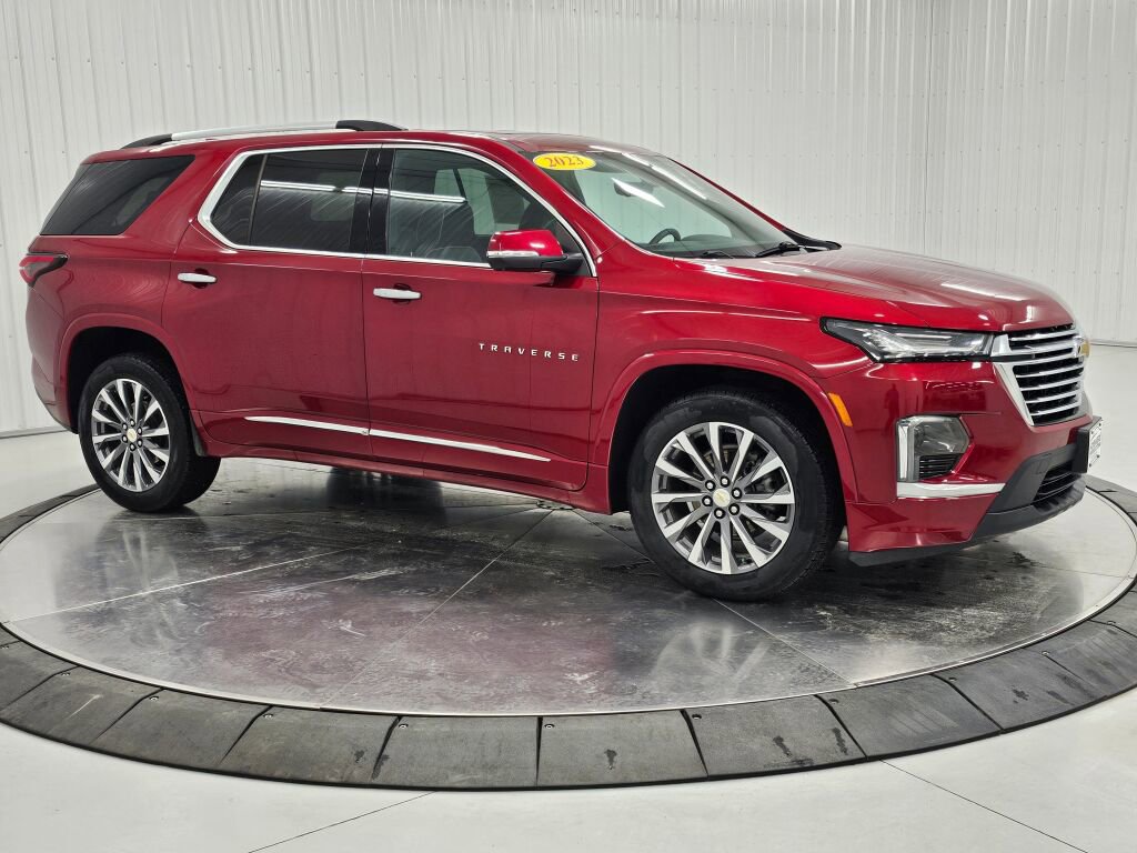 Used 2023 Chevrolet Traverse Premier image 7