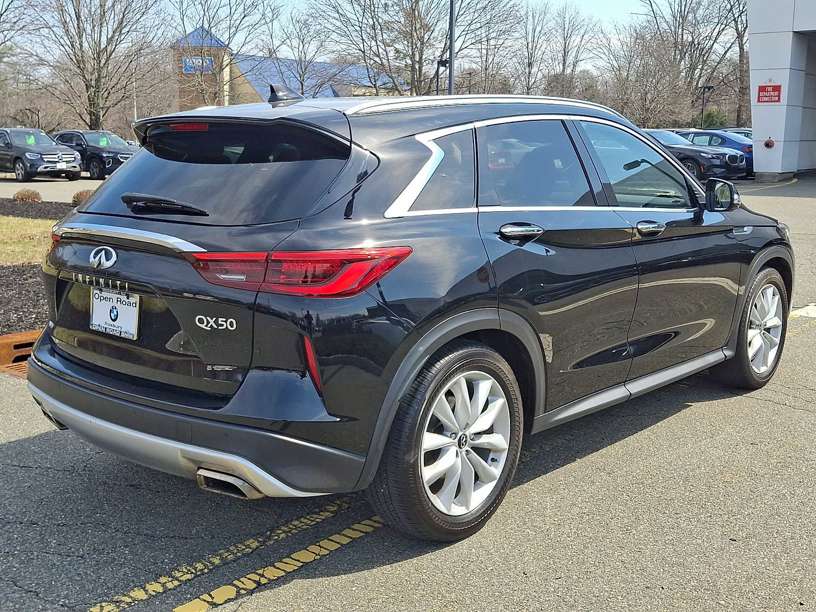 Used 2019 INFINITI QX50 Essential w/ Premium Heat Package image 6