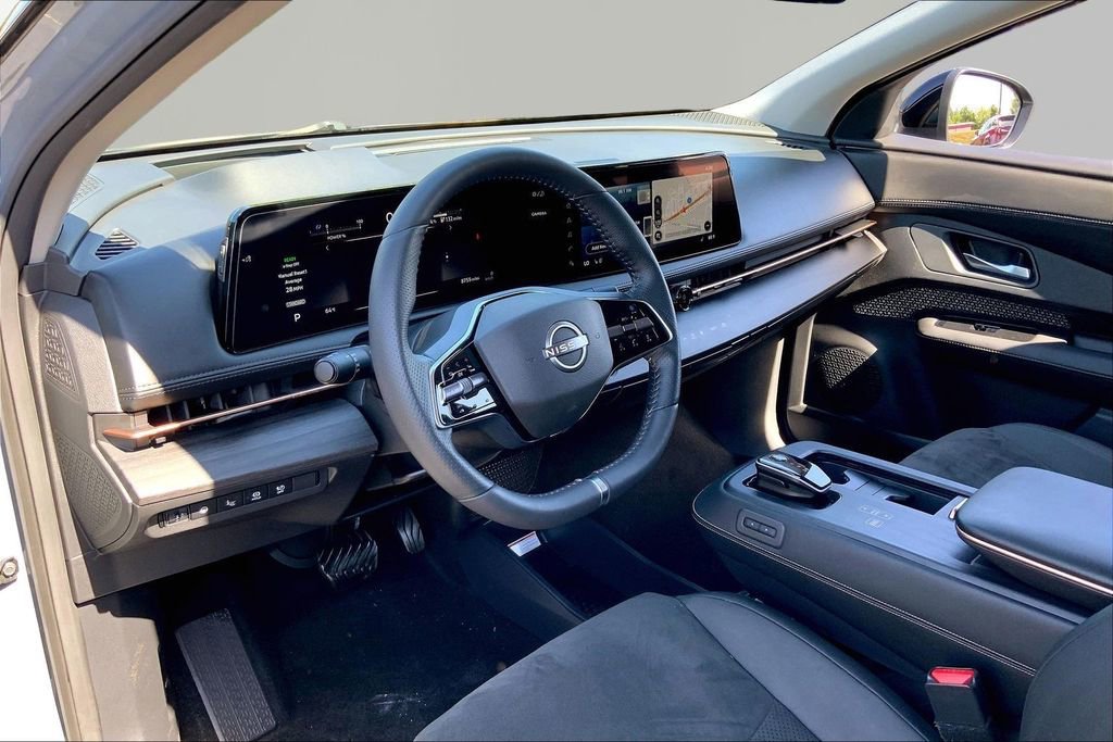 Used 2023 Nissan Ariya FWD image 12