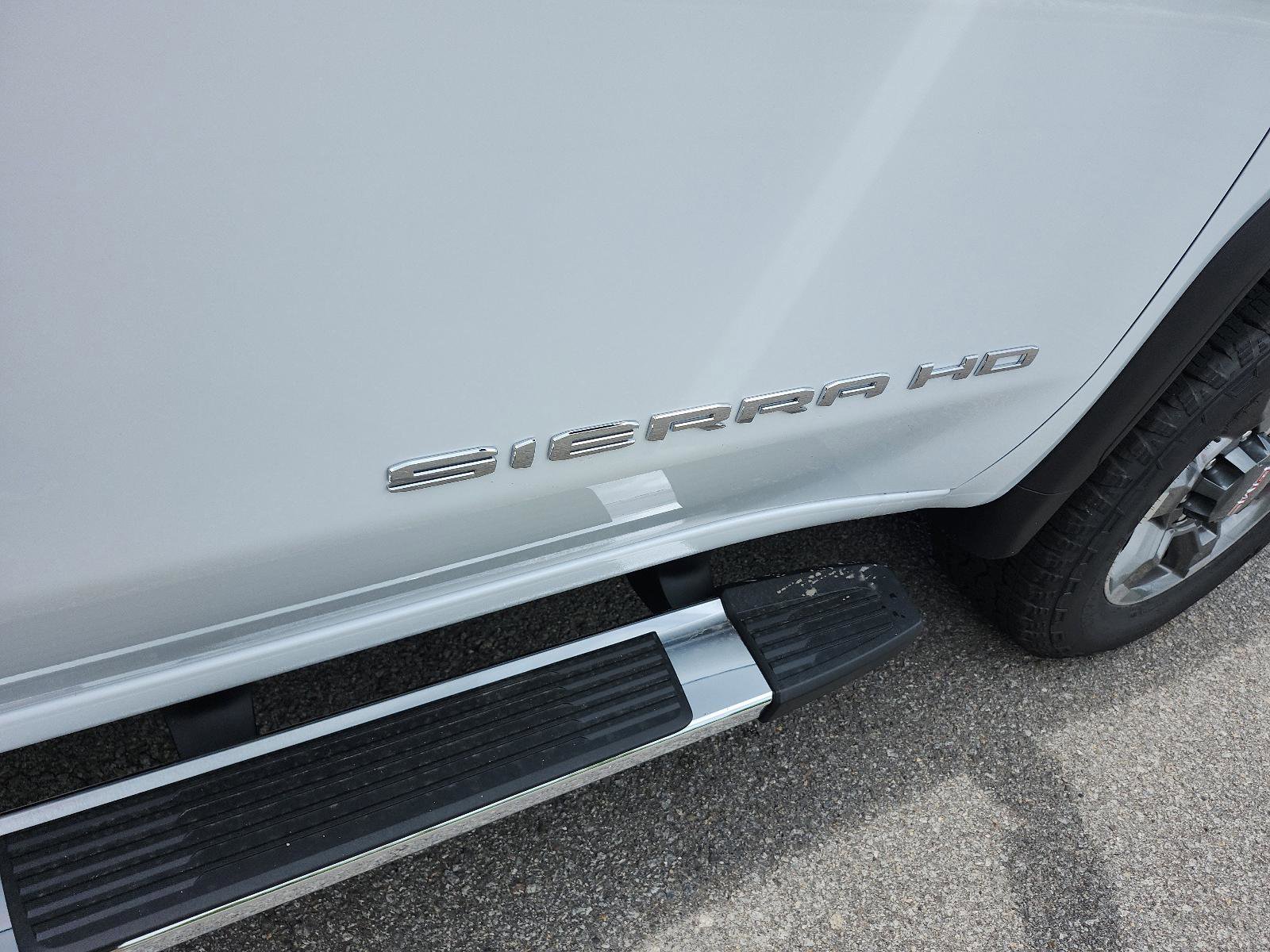 New 2026 GMC Sierra 2500 SLT w/ SLT Premium Package AWD/4WD image 7