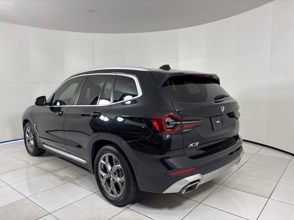 Used 2023 BMW X3 sDrive30i w/ Premium Package w/ZPA image 3