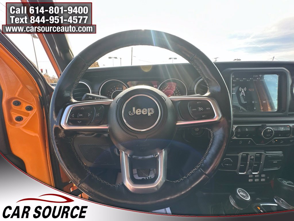 Used 2018 Jeep Wrangler Unlimited Sahara w/ Uconnect 4C Nav & Sound Group AWD/4WD image 16