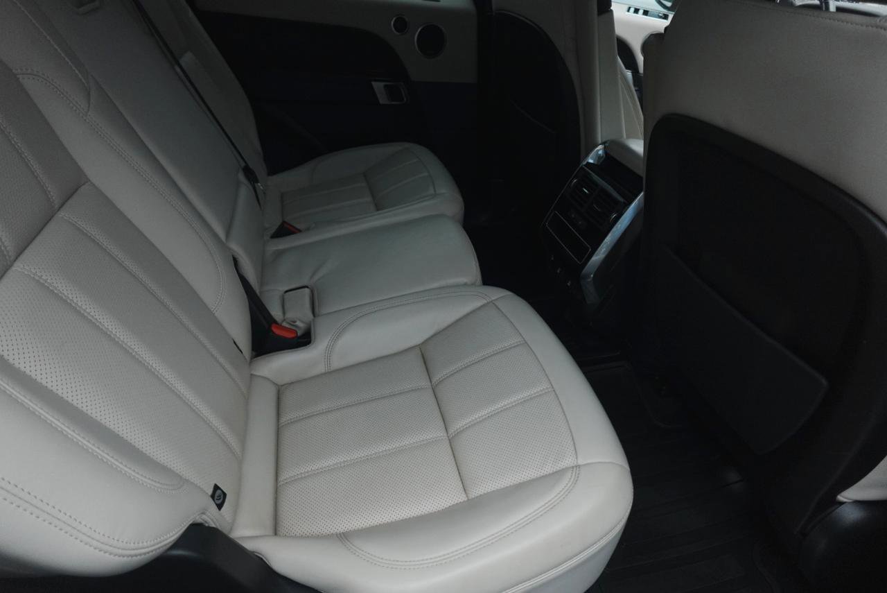 Used 2020 Land Rover Range Rover Sport HSE AWD/4WD image 12