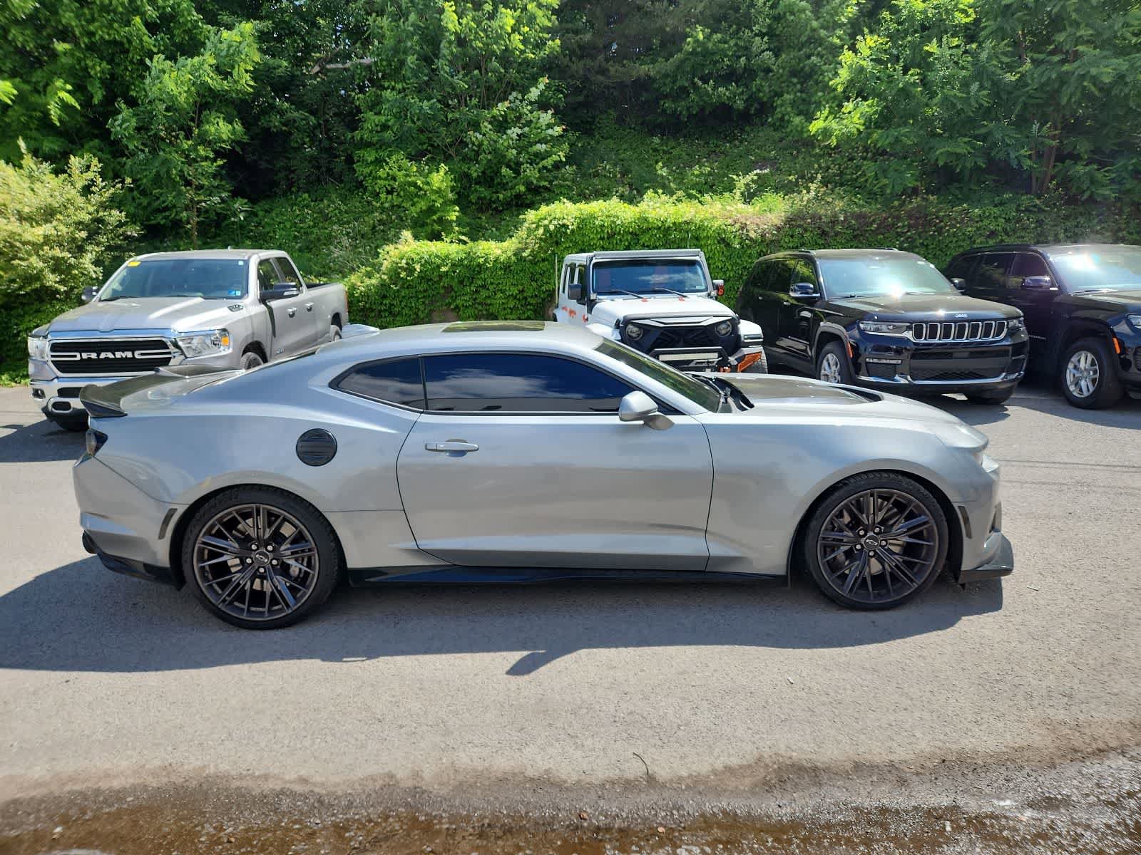 Used 2023 Chevrolet Camaro ZL1 RWD image 6
