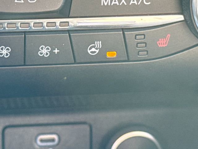 Used 2020 Ford Escape Titanium image 34