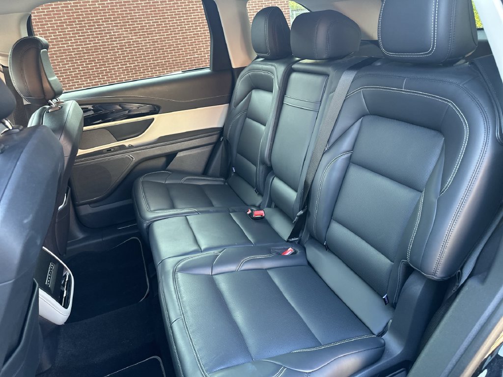 Certified 2024 Lincoln Nautilus Premier AWD/4WD image 25