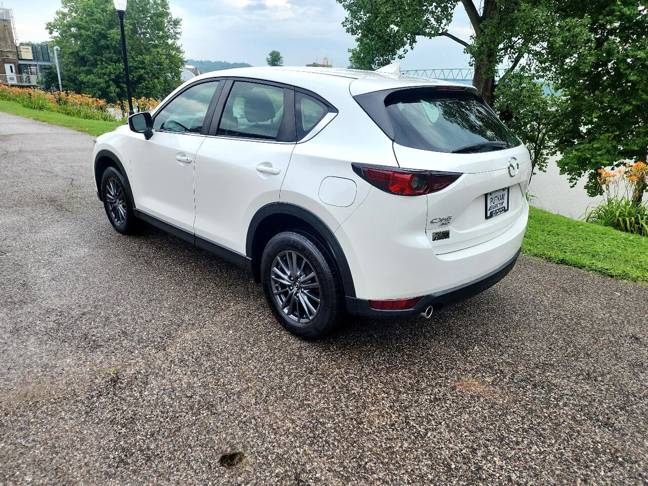 Used 2019 MAZDA CX-5 Sport image 3