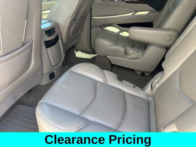 Used 2018 Cadillac Escalade ESV Luxury AWD/4WD image 29