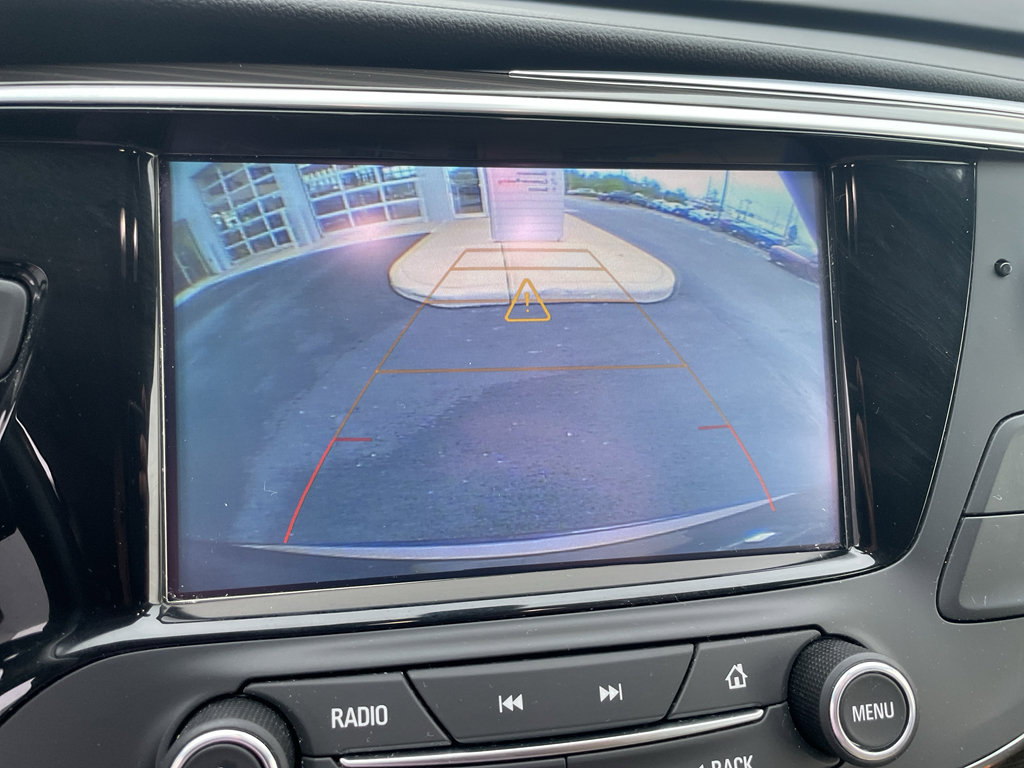 Used 2020 Buick Envision Essence FWD image 29