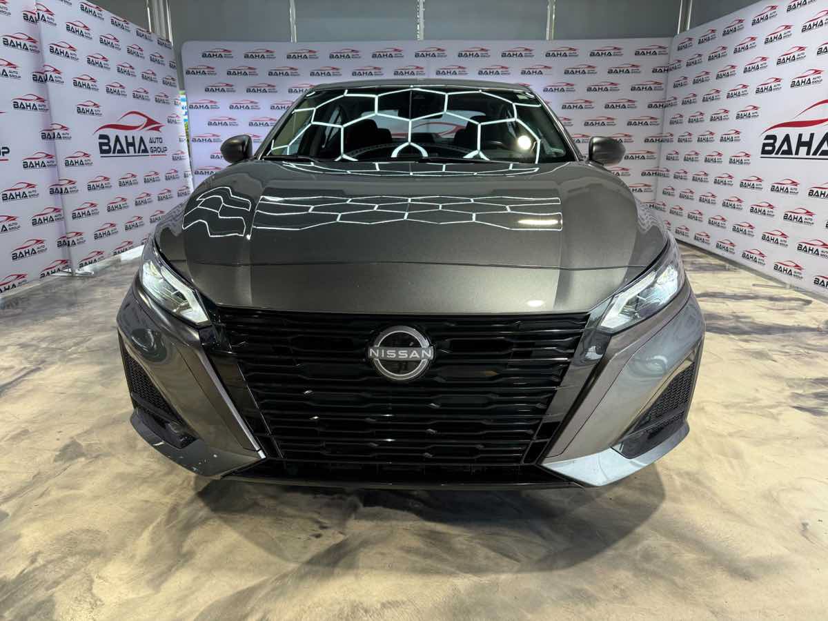 Used 2026 Nissan Altima 2.5 SV AWD/4WD image 2