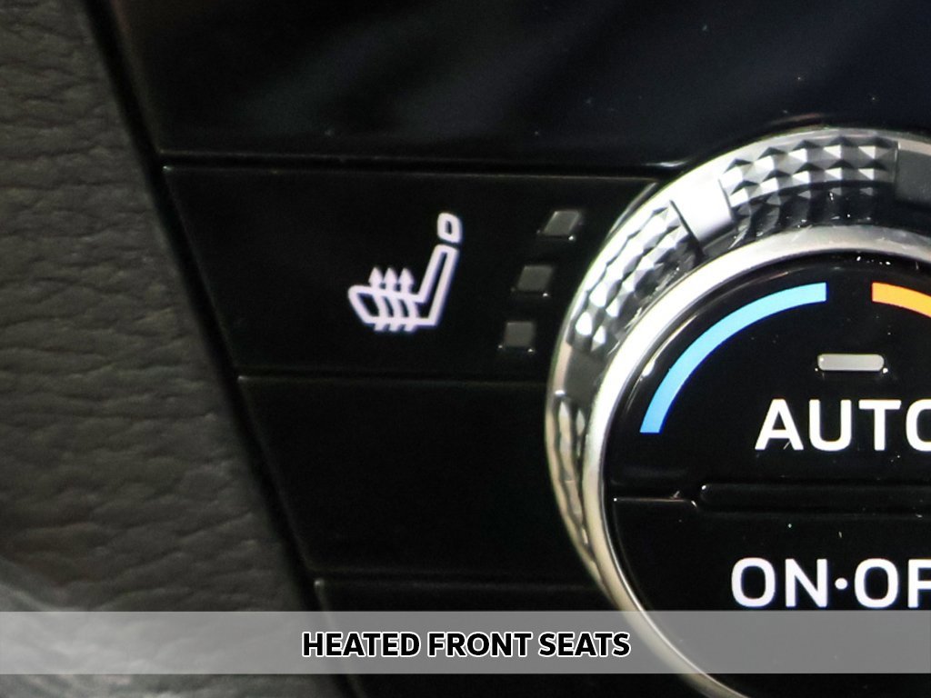 New 2025 Mitsubishi Outlander SE image 9