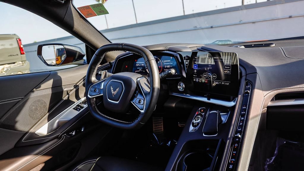 Used 2023 Chevrolet Corvette Stingray Coupe w/ 1LT RWD image 15