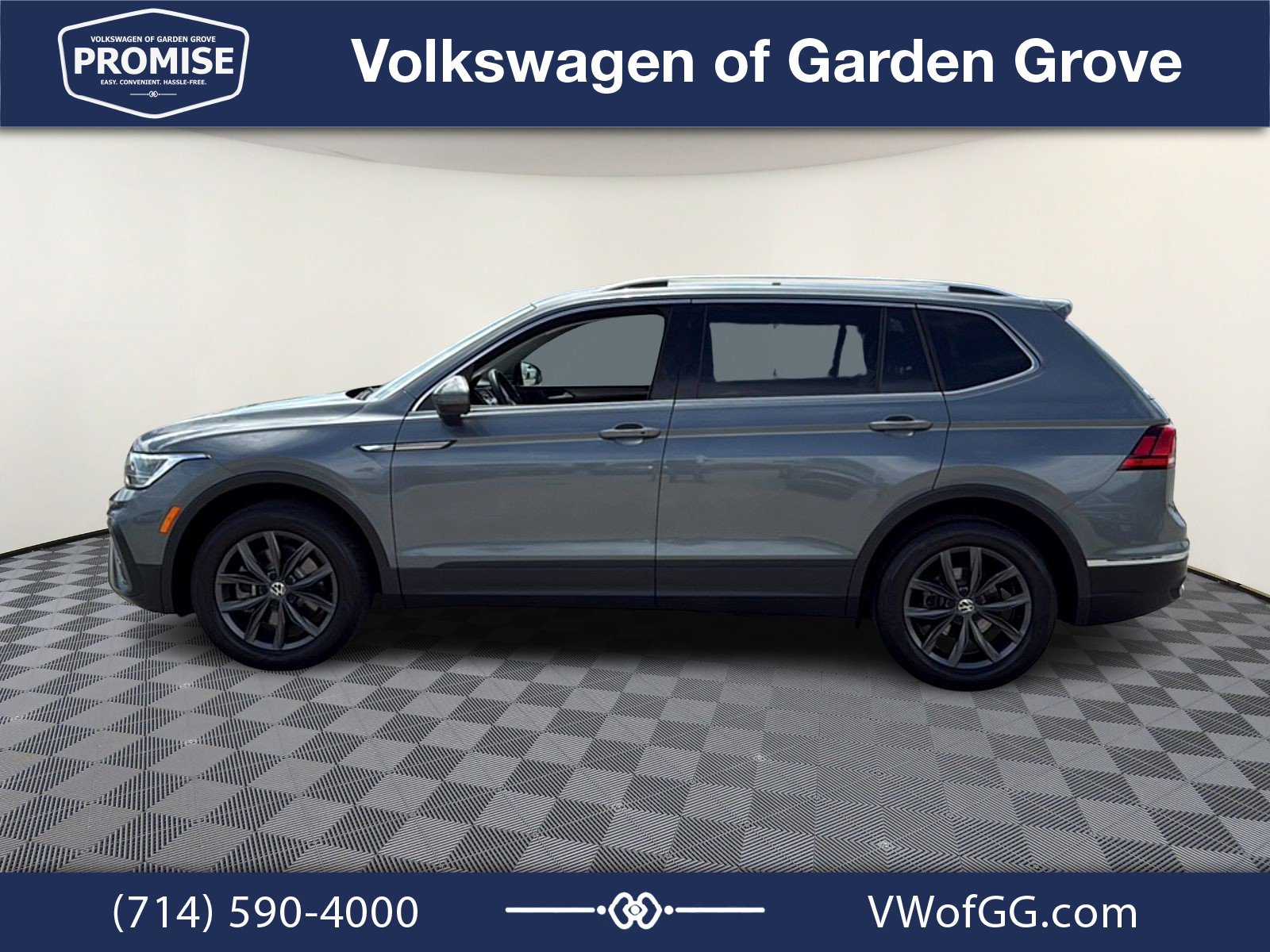 Used 2023 Volkswagen Tiguan SE FWD image 5